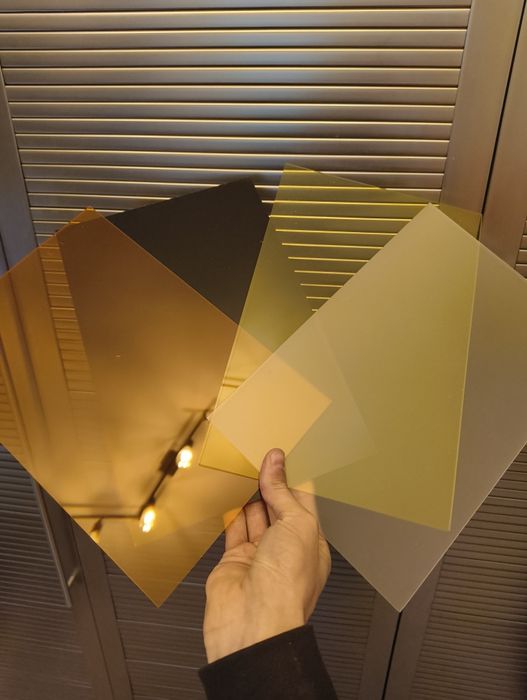 Vând placi Acrilic format a4 3mm