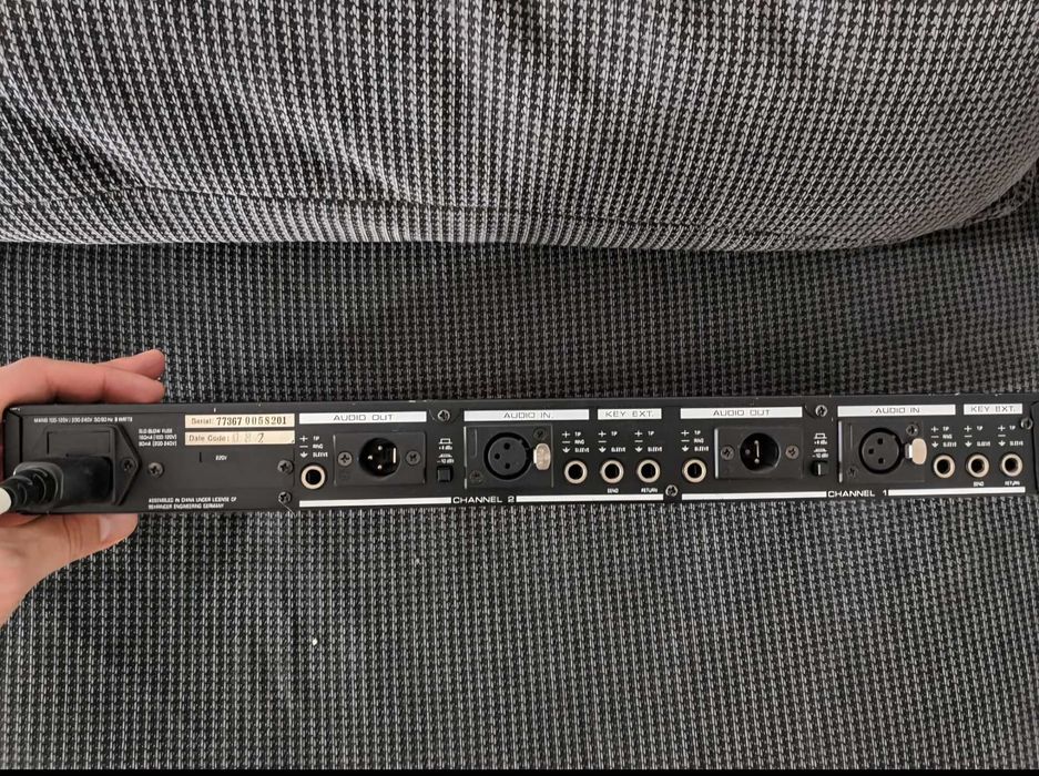 Auido compressor BEHRINGER