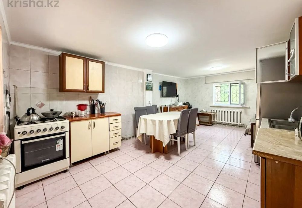 Продается 2 дома на одном участке