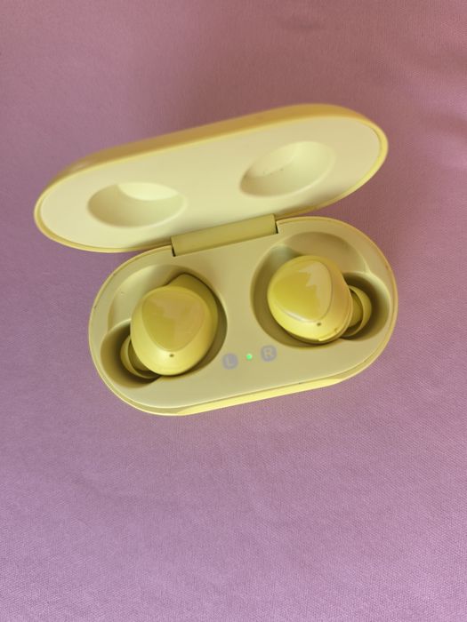Galaxy buds слушалки