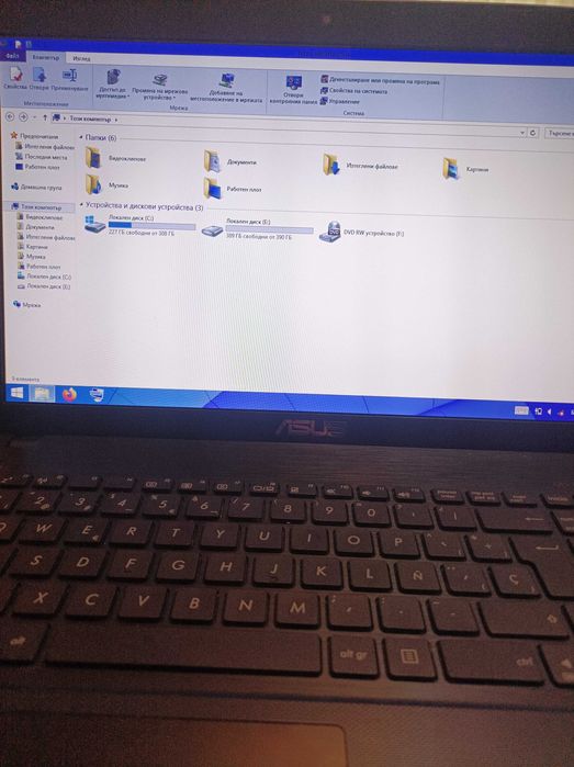 Лаптоп Asus sonic master