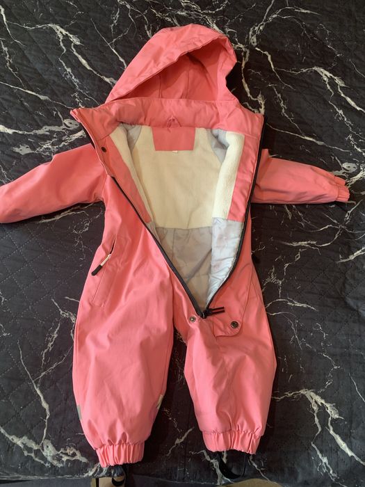 Продам комбинезон для девочки осень /весна