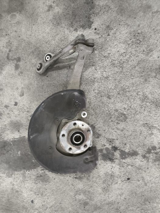 Шенкел за Audi A8 D4