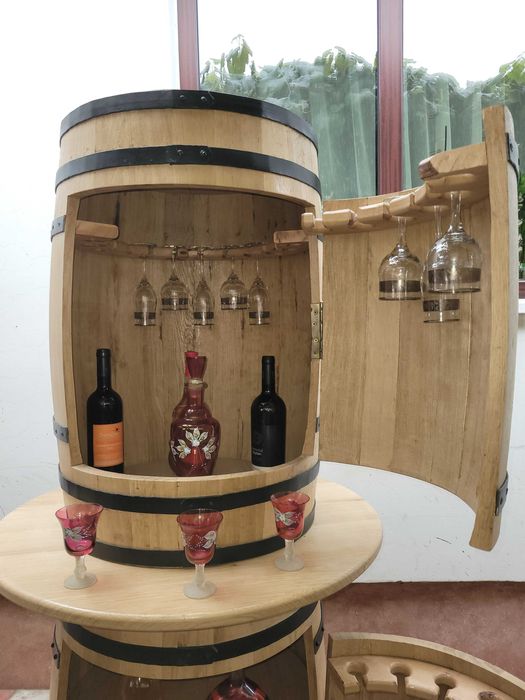 Butoaie decorative din stejar uscat cu suport pahare (2x plus blat)