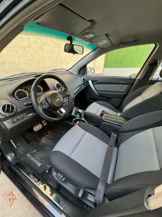 Nexia 3 avtomat sotiladi srochni