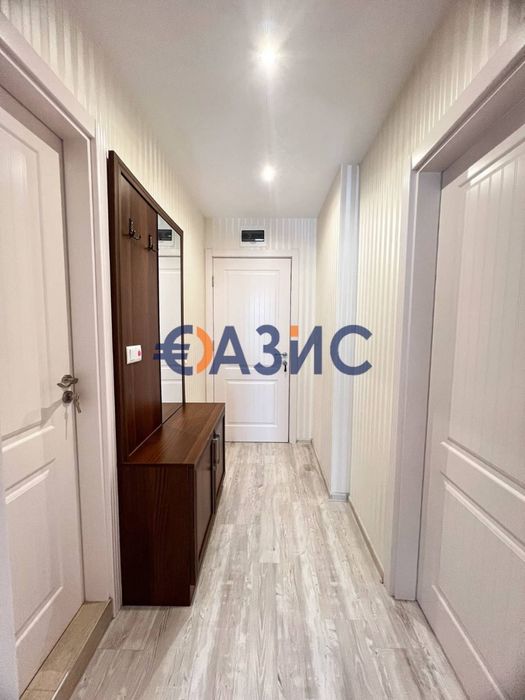 Продава се Двустаен апартамент в Свети Влас - 60 кв.м за 1275 €/кв.м - Снимка #2
