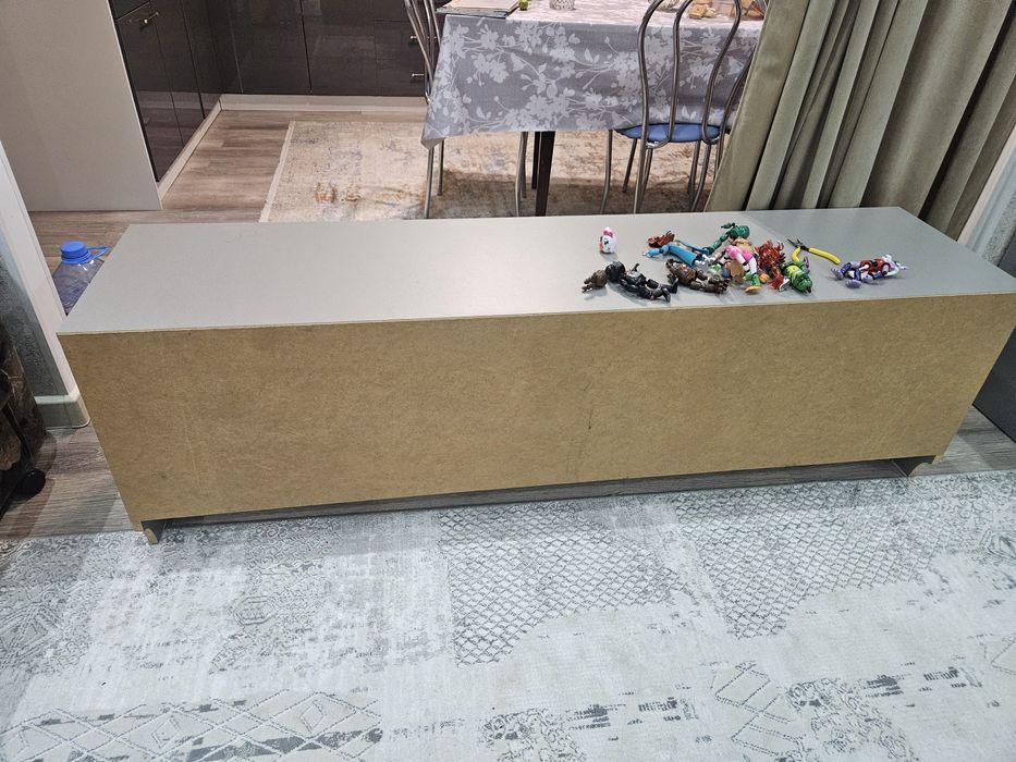 Тумба под тв.  Размеры 160×50×40