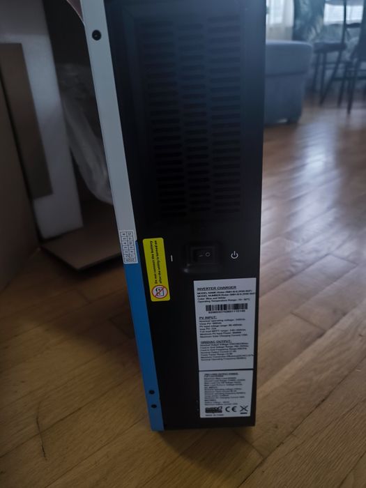 Инвертор за соларна система Easun 6.2kW WiFi