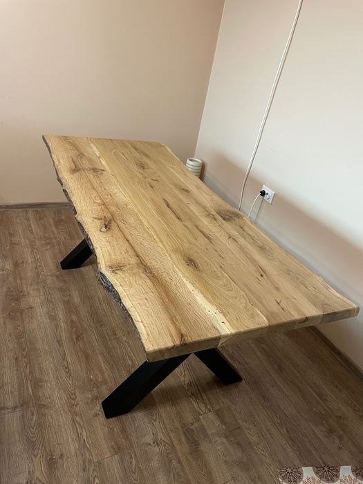 Плот за маса от масив