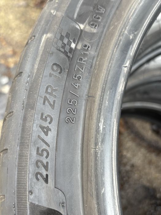 3 броя летни гуми 225/45/19 Michelin