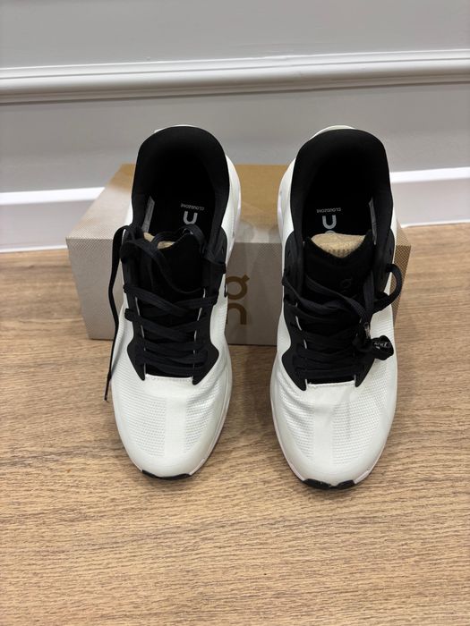 кроссовки on cloud