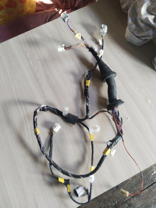 Продам запчасти на Камри 40