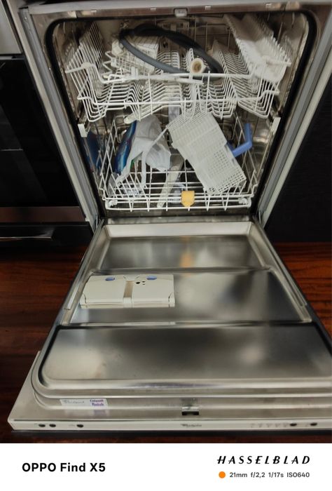 Masina de spalat incorporabila noua whirpool