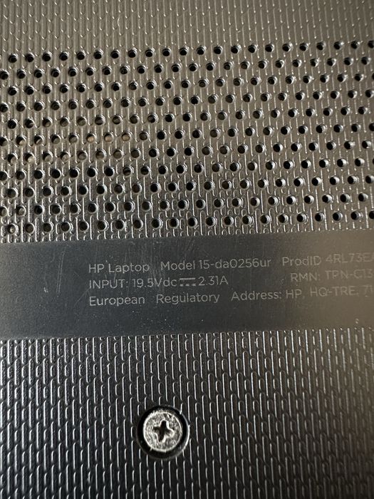 Ноутбук HP 15-da0256ur