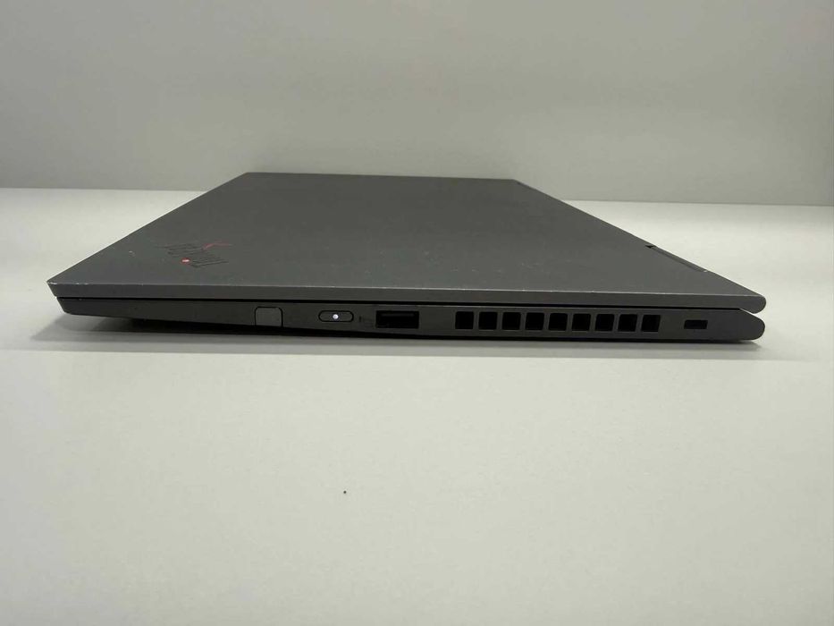 Laptop SH Lenovo Yoga gen 5 i7-10510U 16gb RAM 512gb SSD Touchscreen/Pen