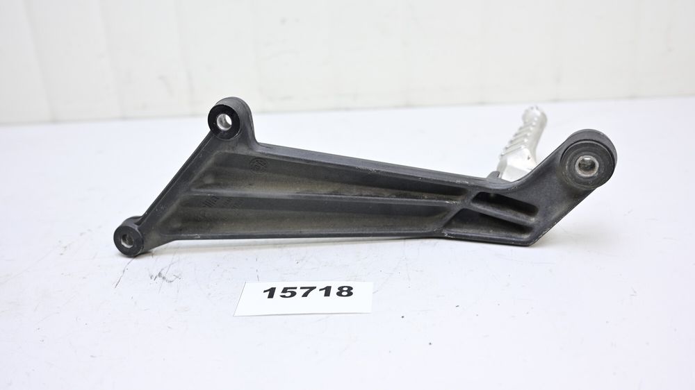 Suport Cu Scarita Spate Dreapta Aprilia RSV 1000 Mille 2001 - 2003