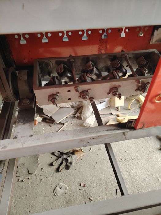 Аппарат для правки проволоки