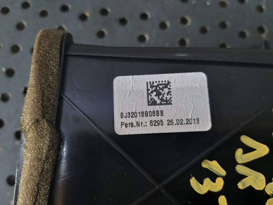 Grila ventilatie bord dreapta land rover range rover evoque l538 bj32018b08bb