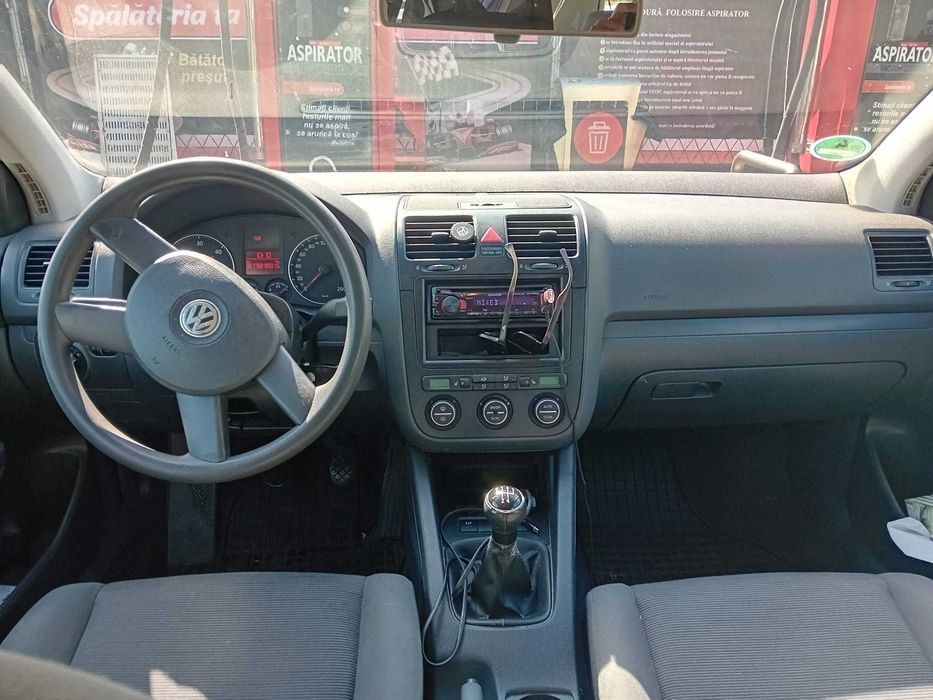 VOLKSWAGEN Golf 2004 — imagine 5