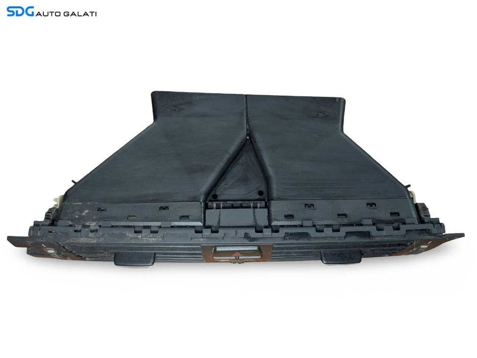 Gura Grila Guri Grile Aer Aerisire Ventilatie Bord Ceuntrala BMW Seria 3 E90 2007 - 2011 Cod 91304649 14482110 [L9375]
