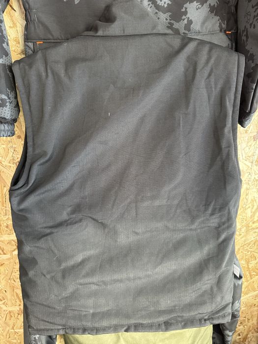 Жилетка флисовая