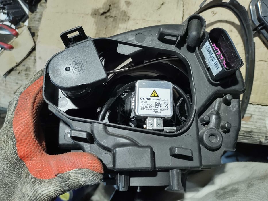 Фар Десен Porsche Cayenne 3.0D 92A/2012г