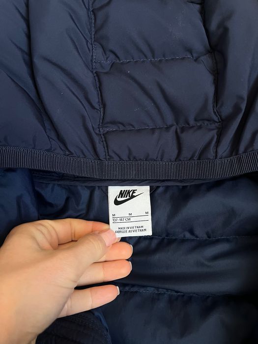 Детско яке Nike.