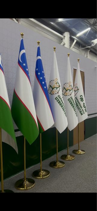 Bayroq Samarqand. Hashamatli bayroqlar