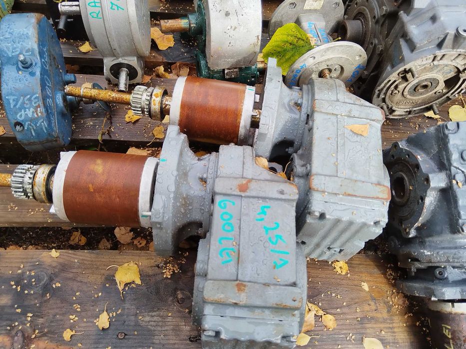 Multiplicator de turație reductor