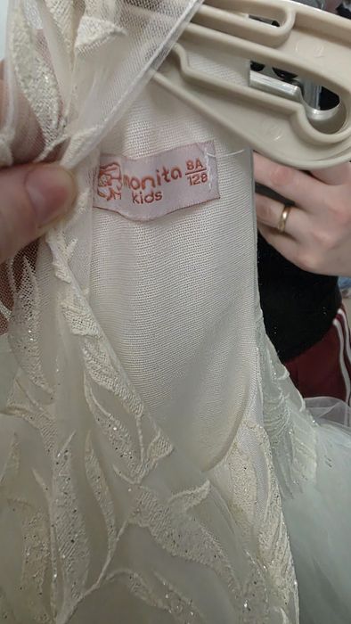 Продам платье для девочки