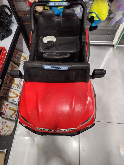 Детский Машина с пулть управлением