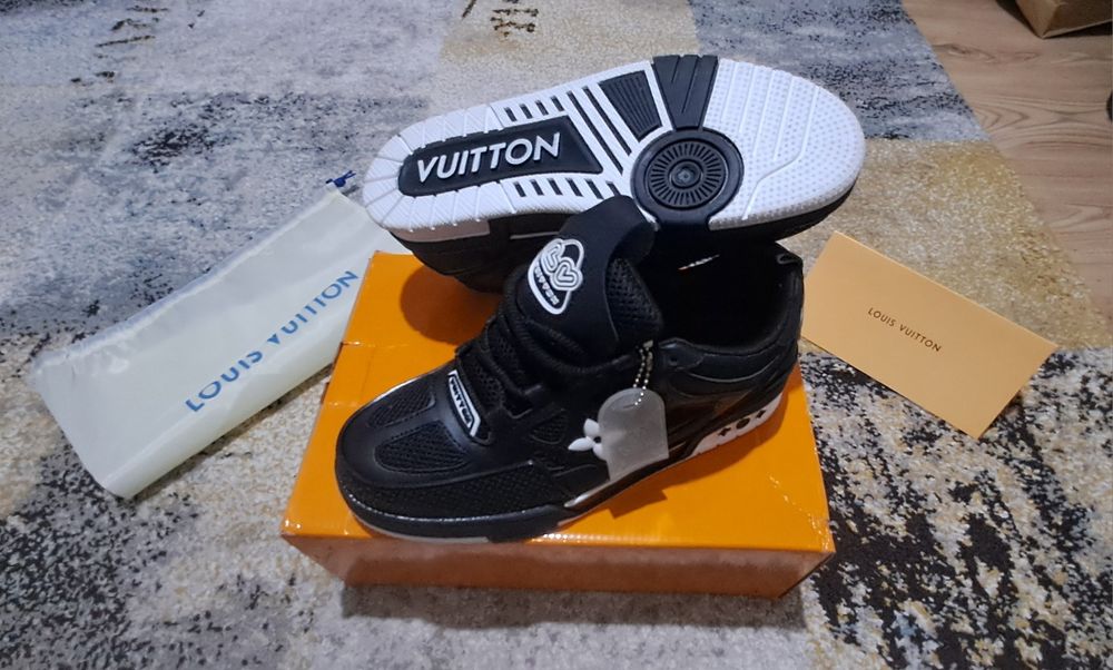 Louis Vuitton LV Skate Sneaker

Return Policy

14