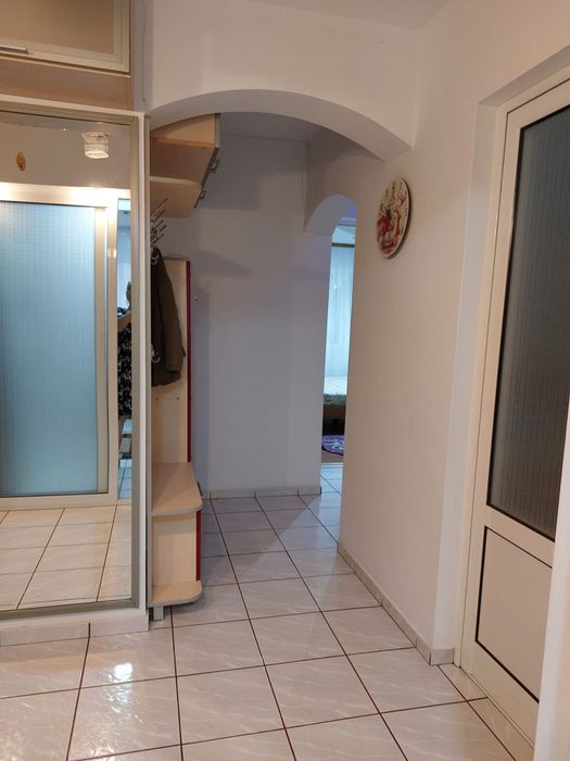 Inchiriez Apartament cu o camera, zona Capat la 1 — fotografia 3