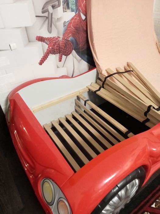 Кровать машина детская б/у