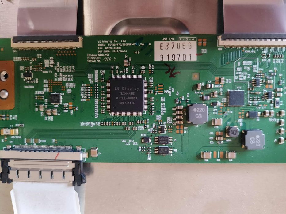 TV Sony KDL-42W805A на части