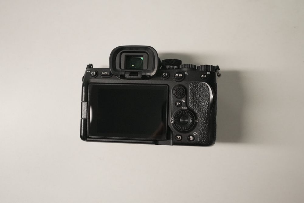 Продам Sony a7 IV