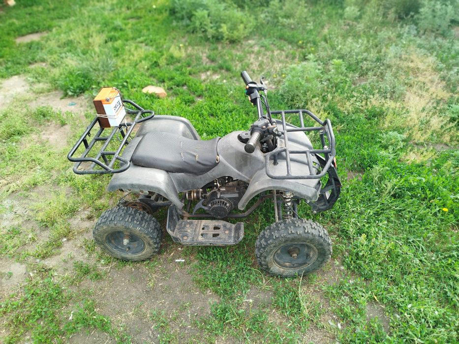Квадроцикл 50 кубовый