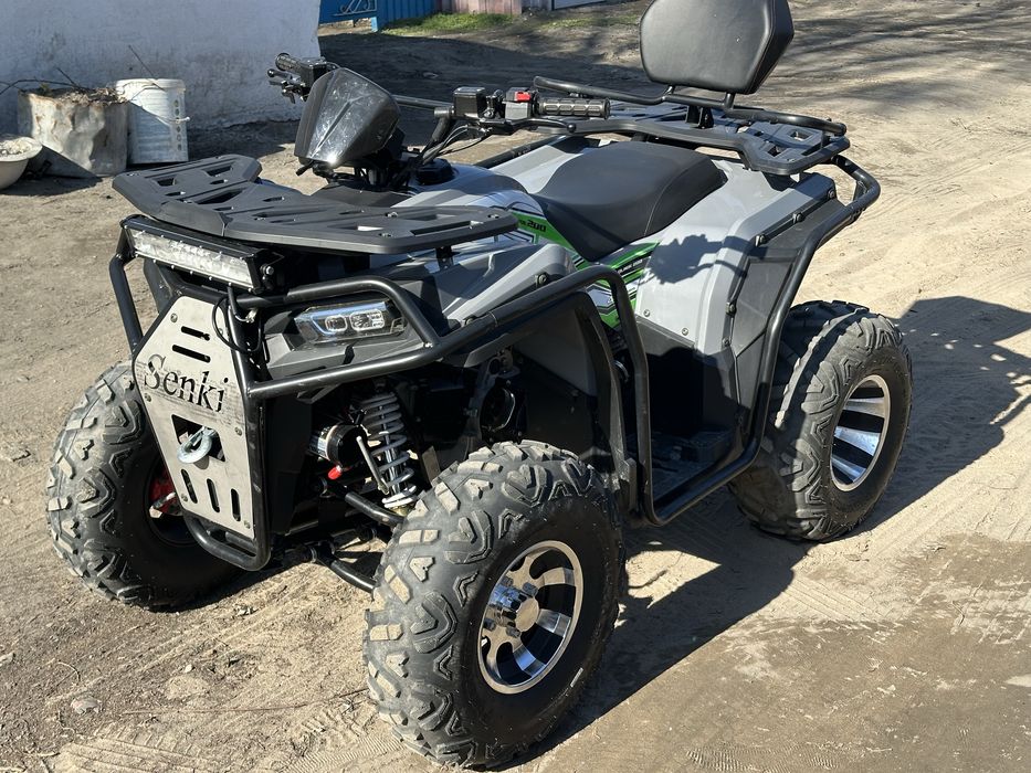 Продам квадроцикл 200 куб
