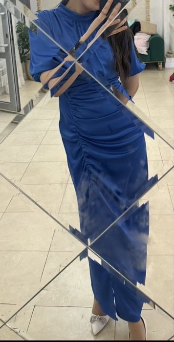 Продаётся красивое вечернее платье.