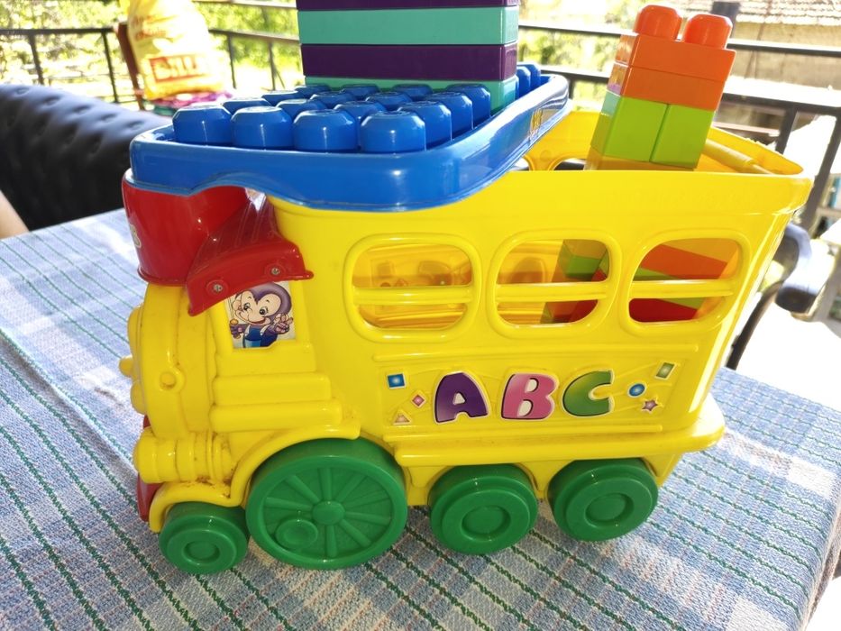 Детски играчки за момичета и момчета