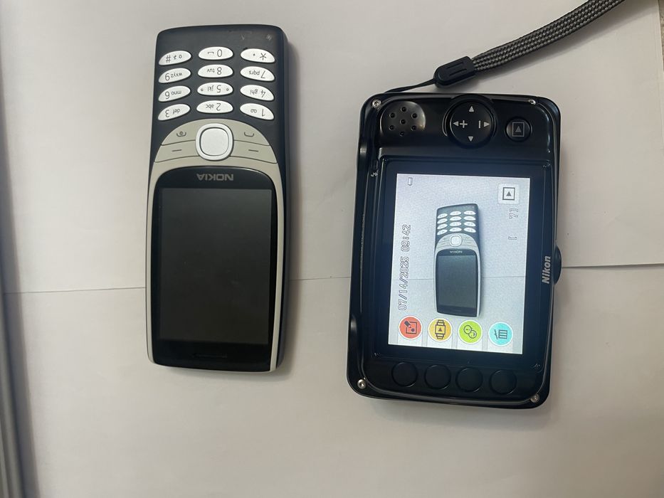 Nikon Coolpix S30 antiacvatic( 3 m)  3x zoom optic,10 mpx