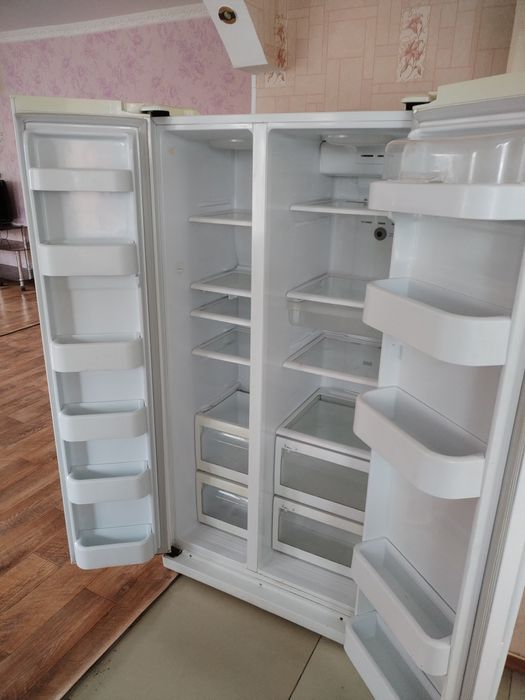 Продам холодильник самсунг