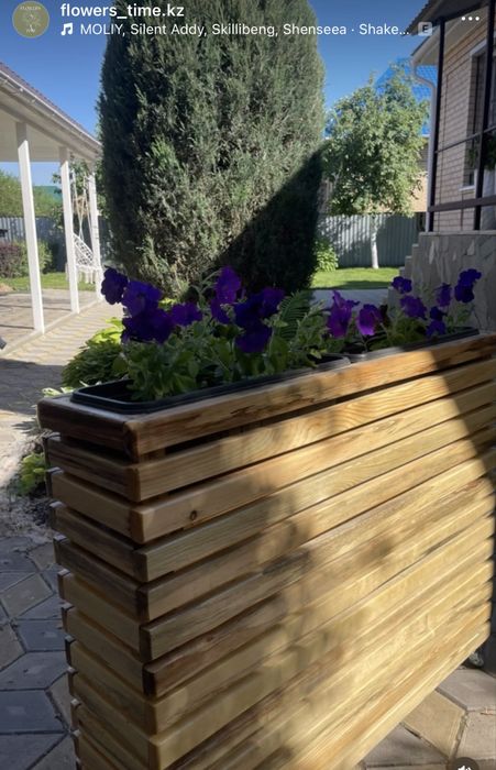 Кашпо из натурального дерева