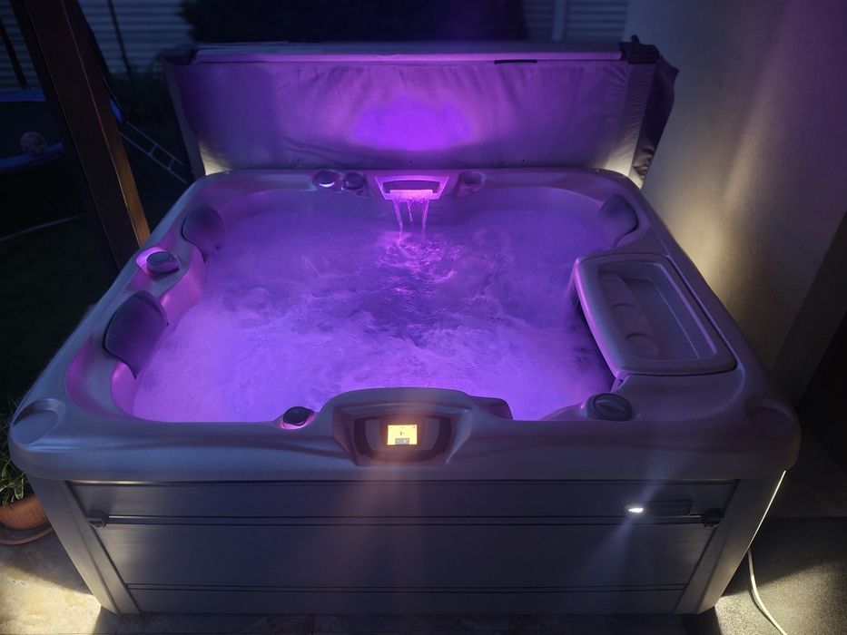 Jacuzzi Sundance 880