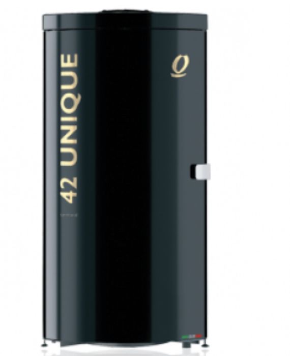 Продам солярий вертикальный.  Почти новый .