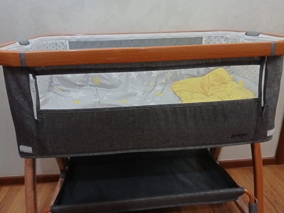 Манеж-кровать в хорошем состояний!