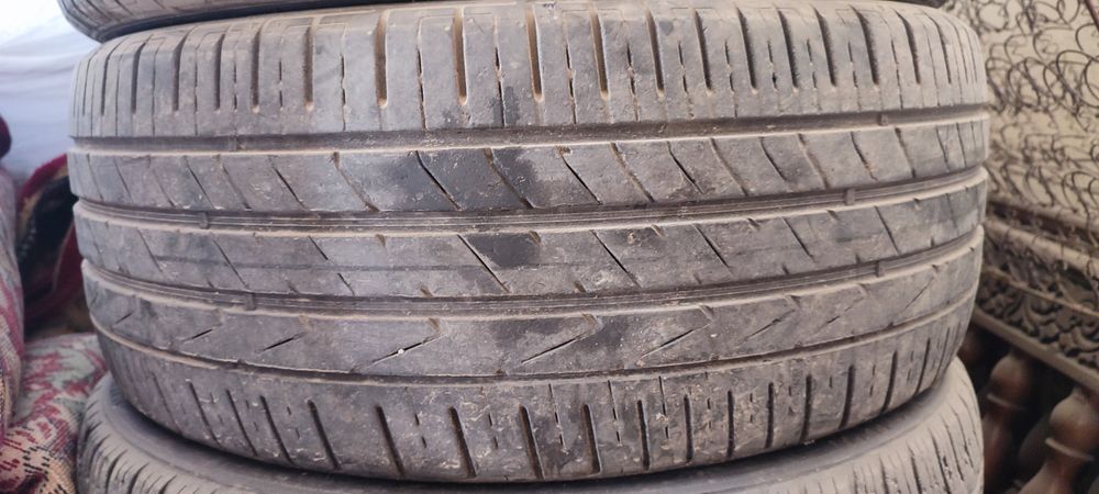 Hankook 245_45_R19 dona shina
