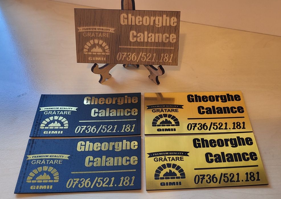 Placuta număr casa, ecusoane, brelocuri