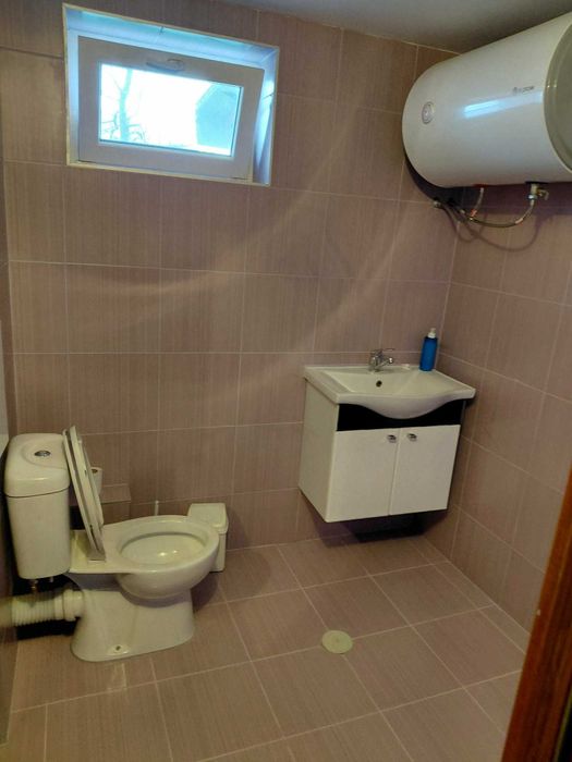 Заменям етаж от къща в гр. Велинград за малък апартамент в гр. Пловдив