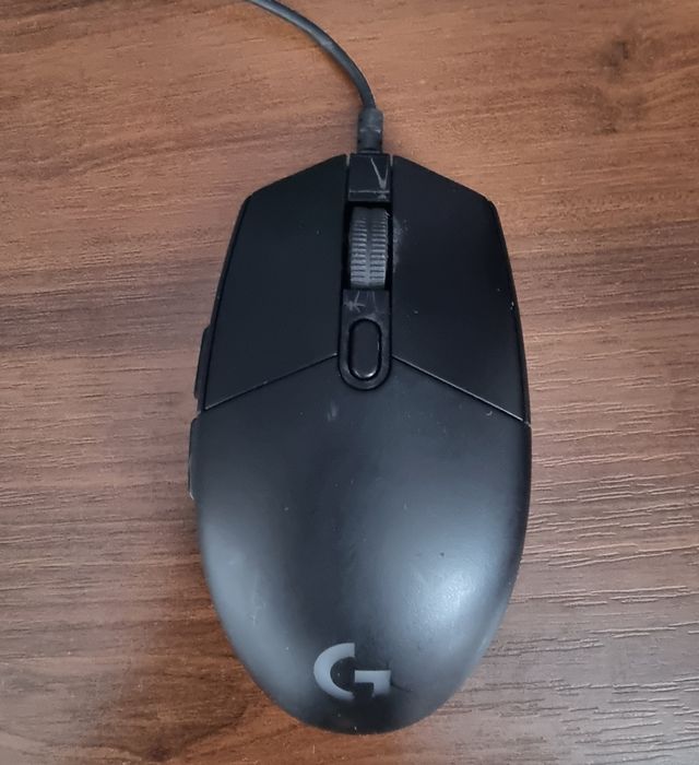 Pc gaming+Monitor+ tastatura + mouse